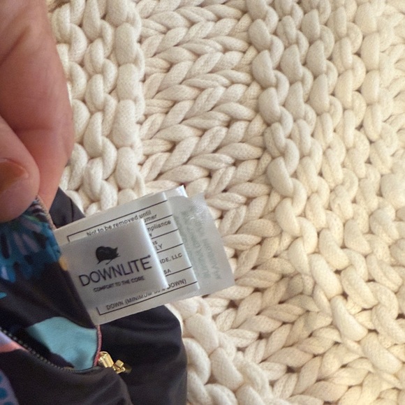 Reversible Floral and Zebra Print Puffer Vest - Picture 5 of 6